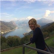 Vuoi imparare velocemente il pianoforte o imparare a superare le tue difficoltà in musica nella scuola media ? La sottoscritta , docente di musica e pianoforte con esperienza trentennale con bambini e ragazzi, è a tua disposizione X Como, dintorni e Svizz